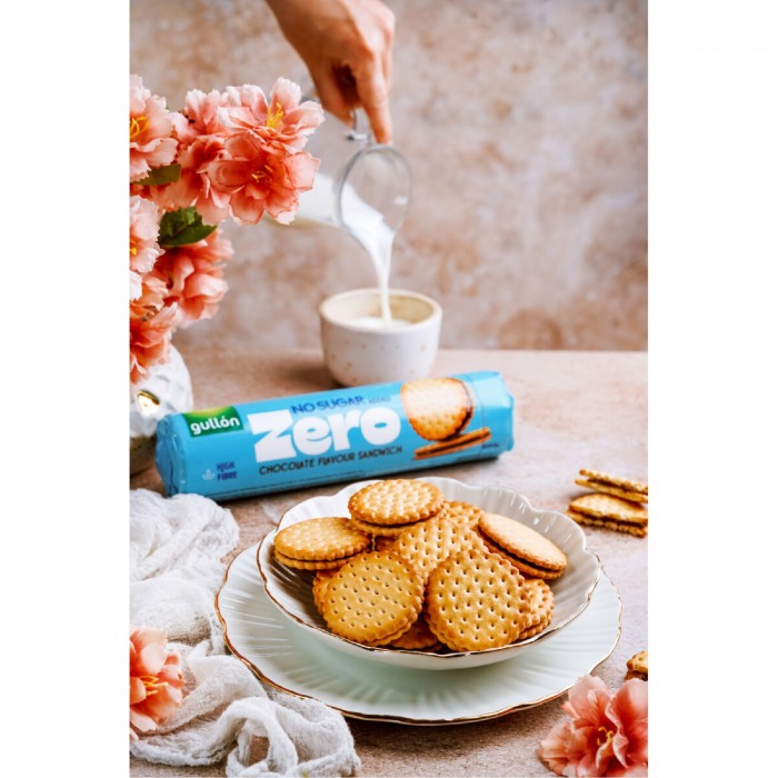 GULLON NO SUGAR ADDED CHOCOLATE CREAM BISCUIT 250G