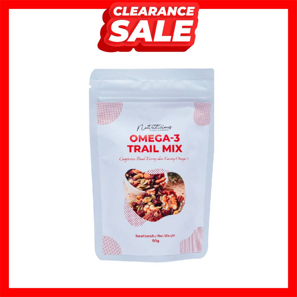 [CLEARANCE] NUTRILICIOUS Omega 3 Trail Mix Nuts Mixed Nuts And Dried Fruits 500g (EXP: 1/2026)